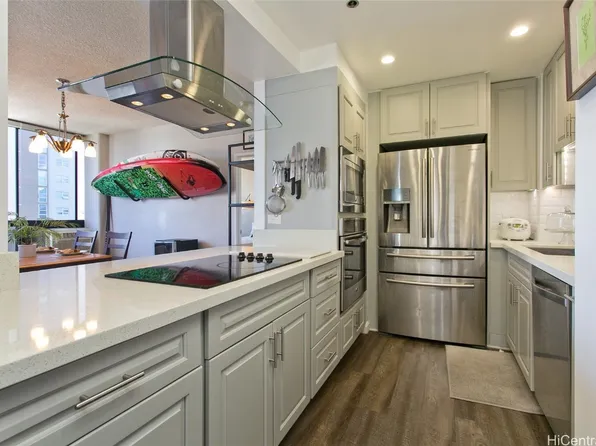 876 Curtis St APT 3606, Honolulu, HI 96813