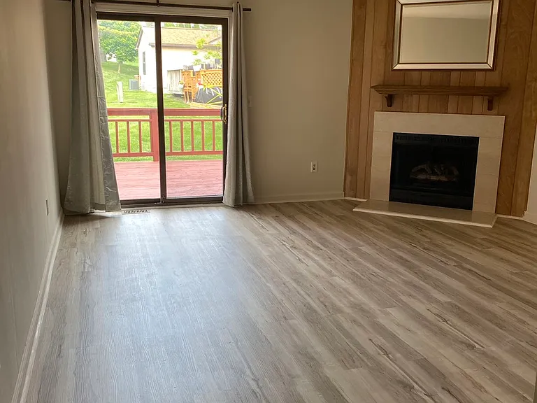 3015 Debra Ct — Photo 9