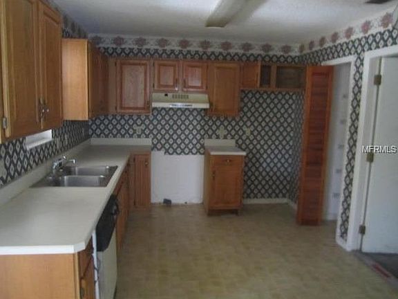 2nd image of 1371 Heather Glen Dr