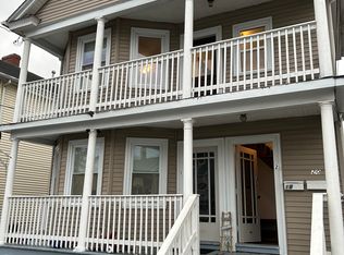 18-20 Suffolk St #2, Providence, RI 02908