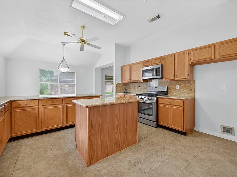 914 W Peach Hollow Cir — Photo 10
