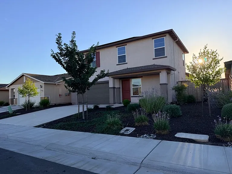 4454 Greenshank Way — Photo 1