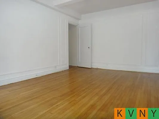 Rented by KVNY Soho | media 18