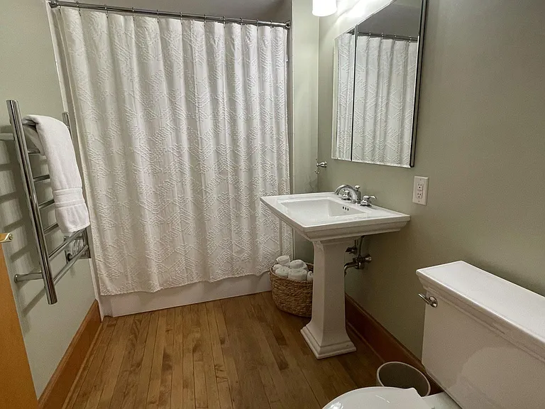 59C College St #407 — Photo 20
