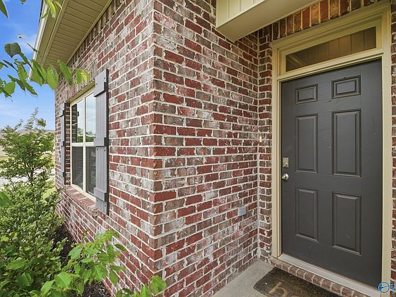 4th image of 14170 Lannister Ln