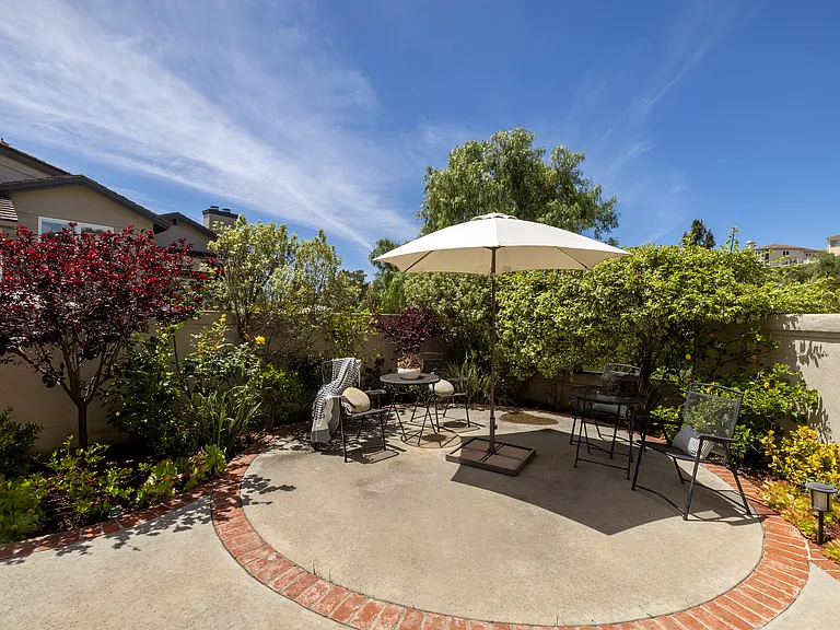 132 Cameray Hts — Photo 7