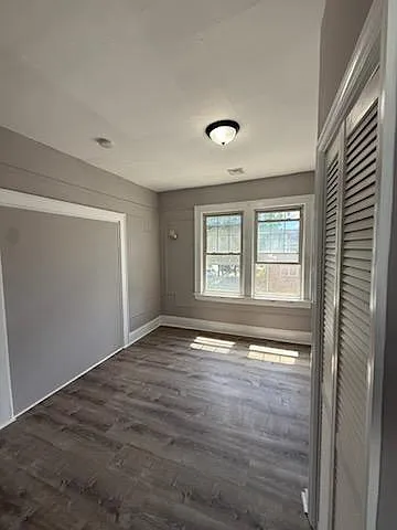 565 E Elm St #4 — Photo 7