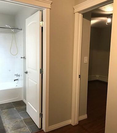 2nd image of 5065 31st Ave