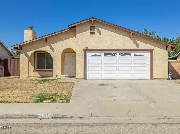 1111 Herzel Ave, Lancaster, CA 93535