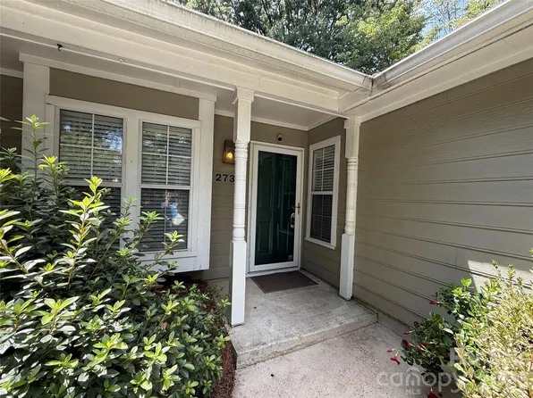 2734 Tiergarten Ln, Charlotte, NC 28210