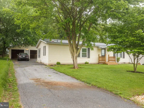 27 Bill Dr, Denver, PA 17517