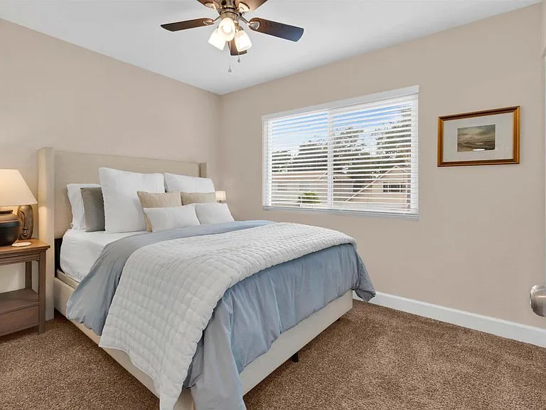 10618 Esmeraldas Dr — Photo 19