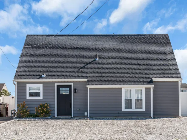 59 Ronald Avenue S, Bayville, NJ 08721