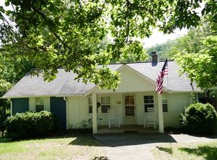 319 Sugarfork Rd, Franklin, NC 28734