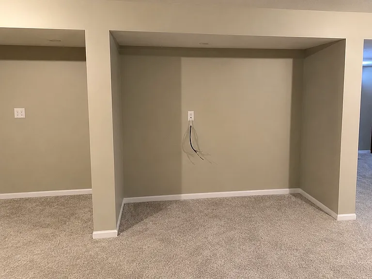 V Cir — Photo 14