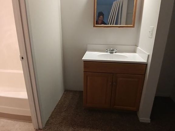 3rd image of 1410 Alanna Dr SE APT 06A