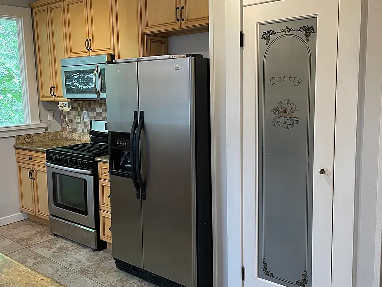 2401 Nashville Ave — Photo 5