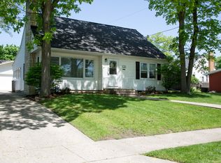4514 Taft Rd, Kenosha, WI 53142