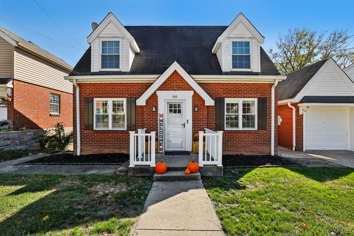 Concord Ave-S2110-001.jpg