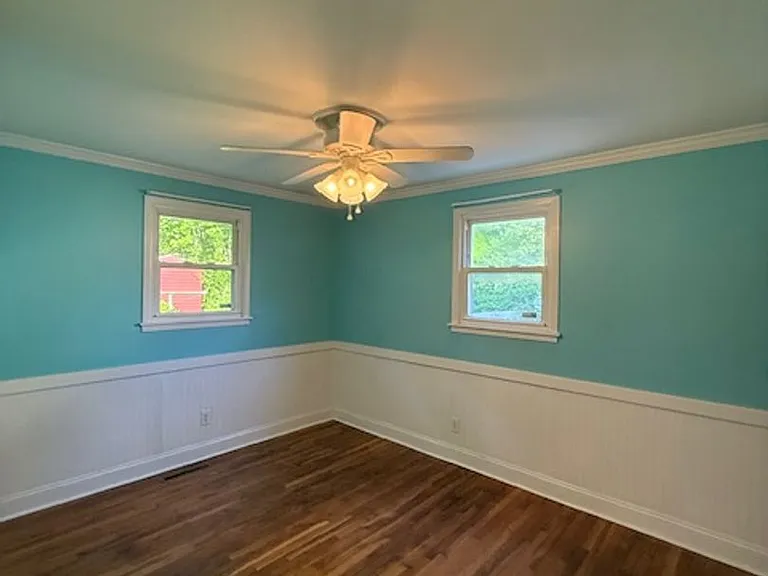 508 Henderson Dr — Photo 22