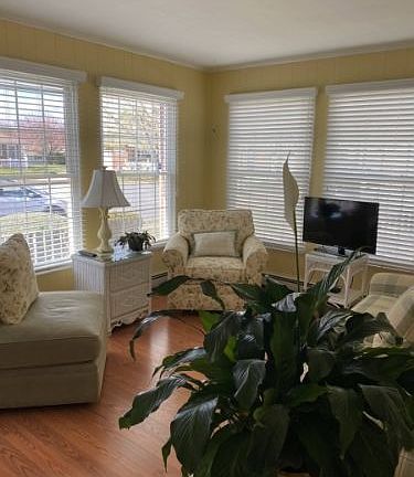 4th image of 15 Piccadilly Ct