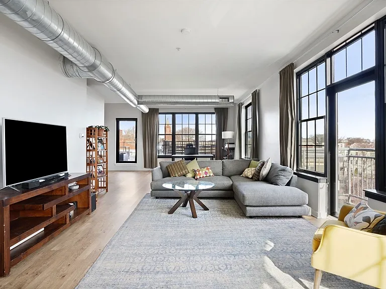 944 Dorchester Ave #57 — Photo 1