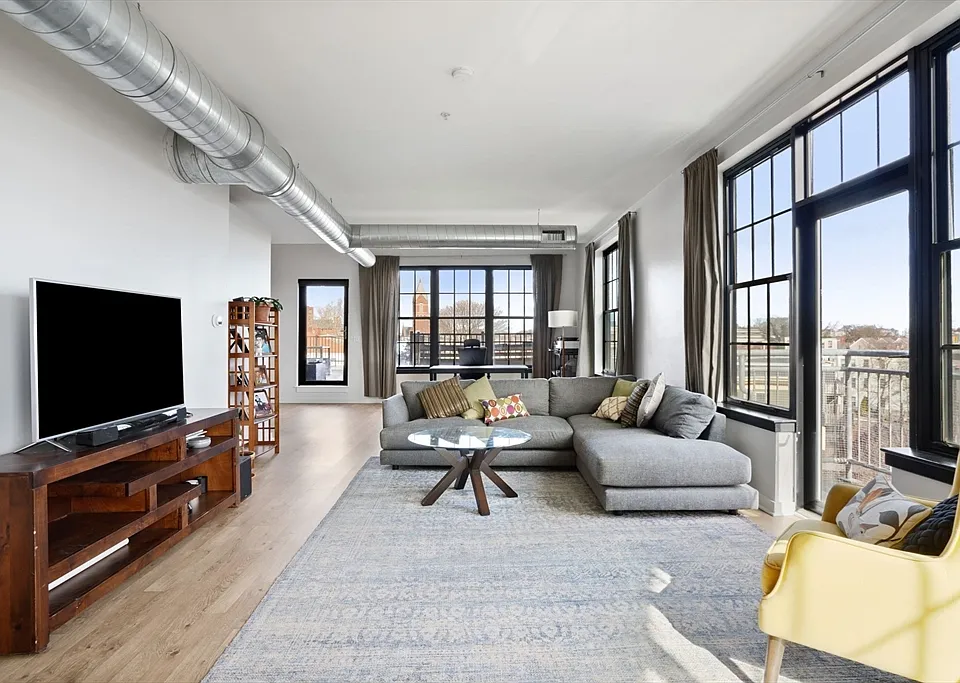 944 Dorchester Ave #57