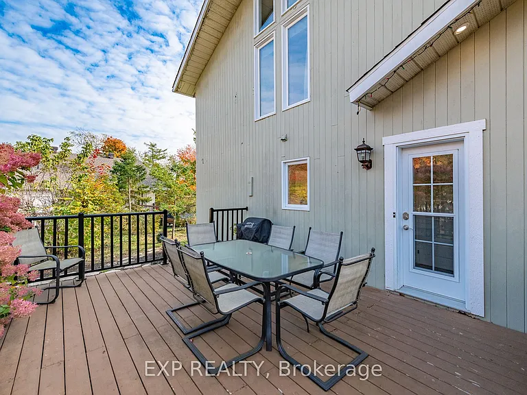 1238 Barnwell Cres — Photo 42