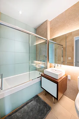 Sold by Maxwell Jacobs | media 9