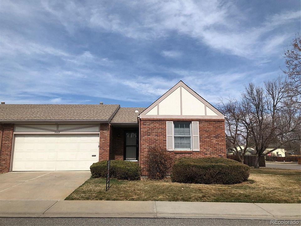 1st image of 2669 Elmhurst Cir