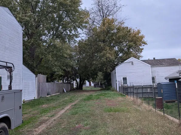 2438 Bank St, Louisville, KY 40212