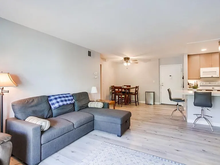6111 Rancho Mission Rd #108 — Photo 43