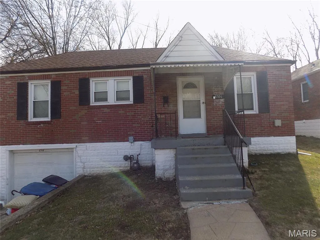 8706 Kendale Dr photo 1