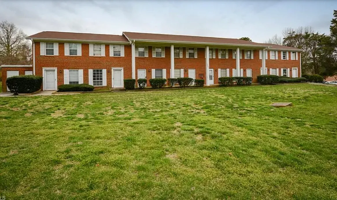 1307-B West Meadowview Road - 1 — Photo 1
