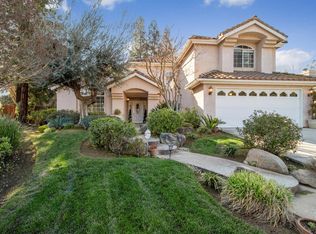 1191 E Woodhaven Ln, Fresno, CA 93720