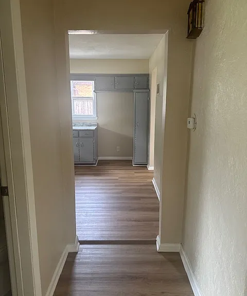 208 Emery St — Photo 6
