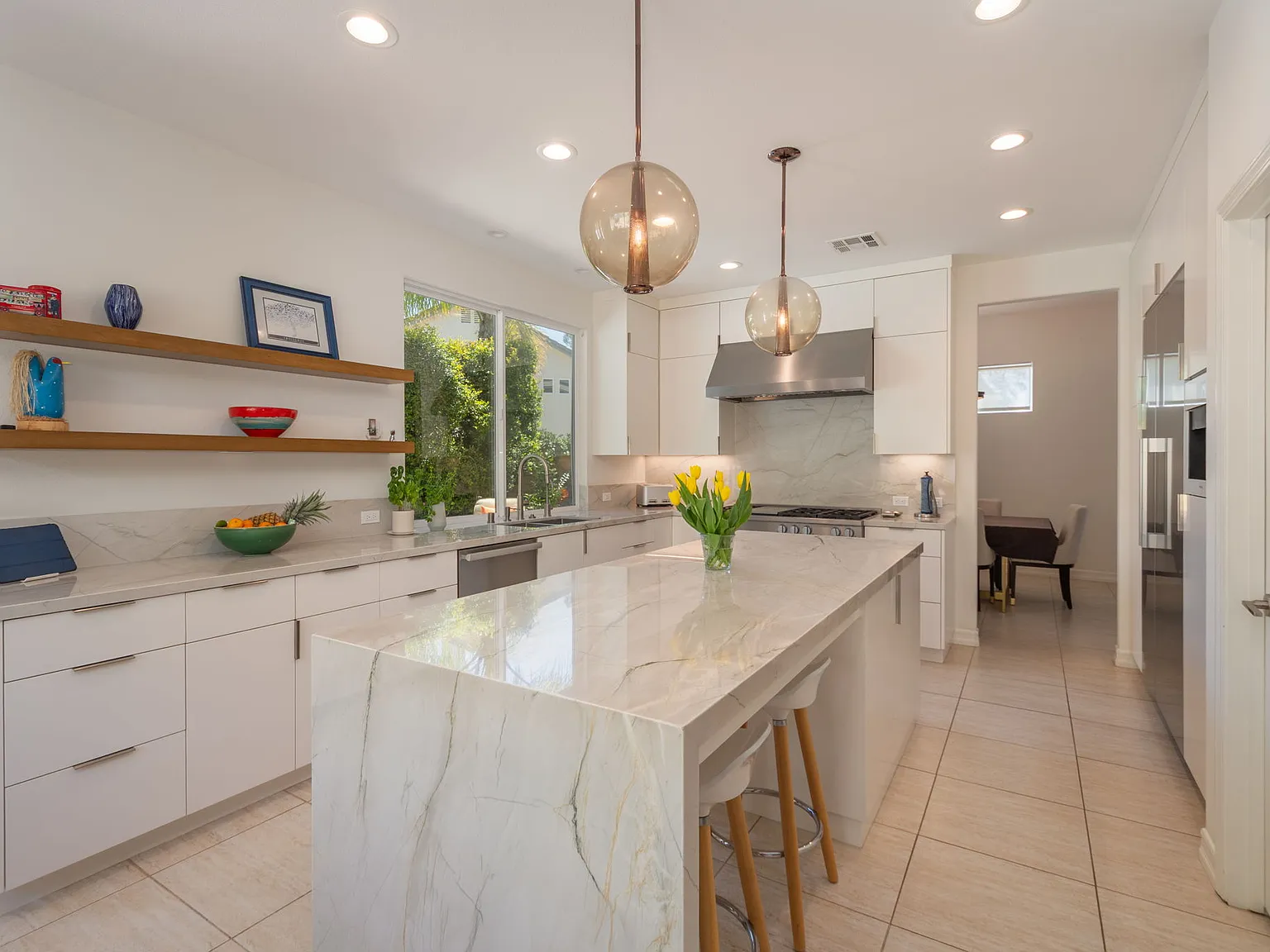 5 bed, 4.5 bath, 3395 sqft, $7,500 — Photo 4