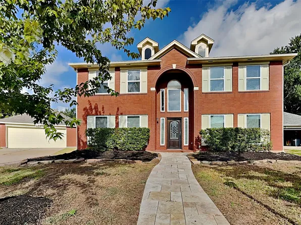 8510 Canyon Pine Dr, Spring, TX 77379