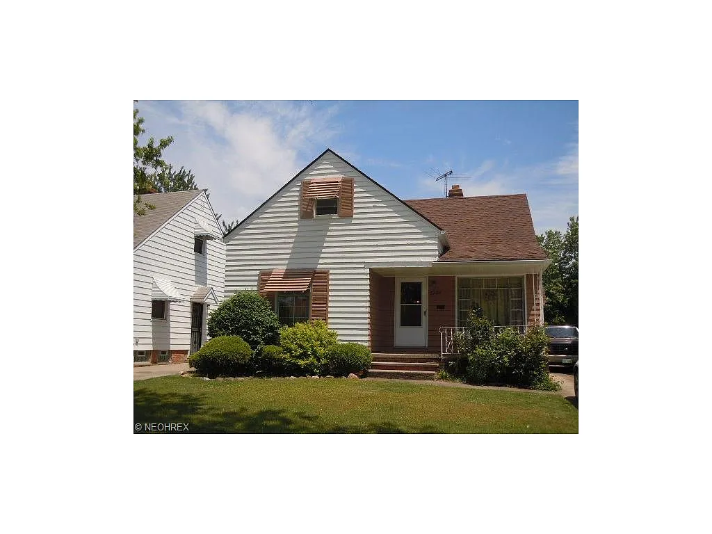 5227 Thomas St photo 1
