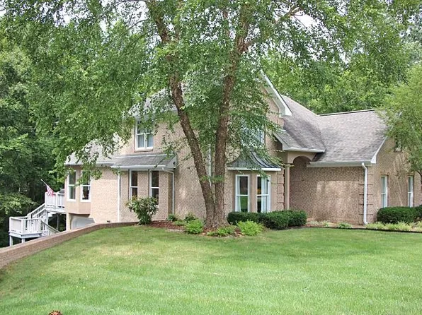 235 Walnut Cove Cir, Scottsville, KY 42164