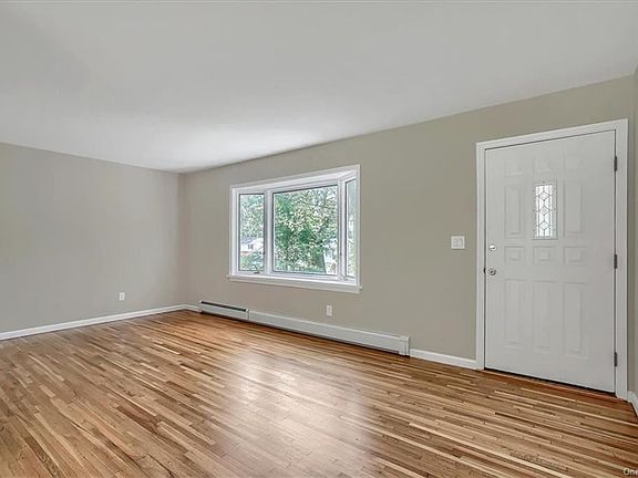 4th image of 295 N Highland Ave