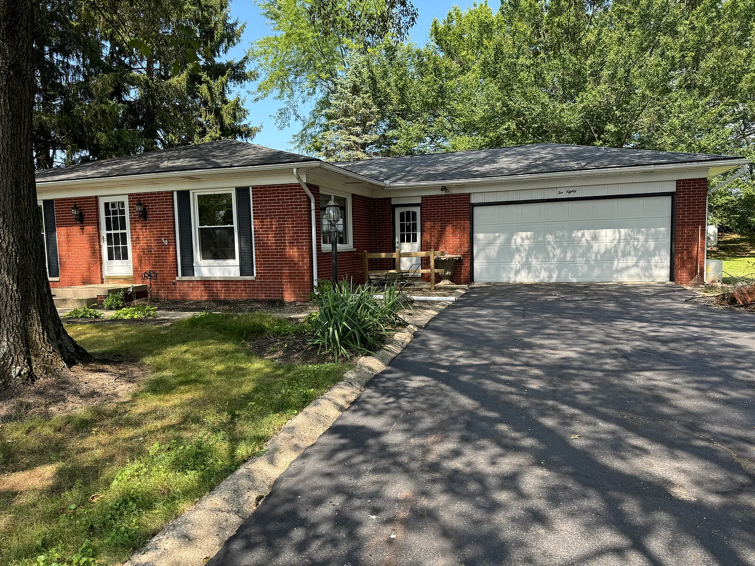 3 bed, 1512 sqft, $2,200 — Photo 1