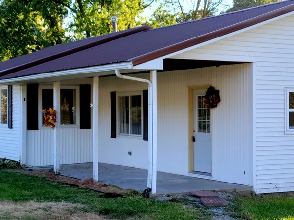 1516 N 14th St, Centerville, IA 52544