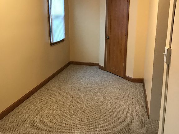 4th image of 115 Moen Ave