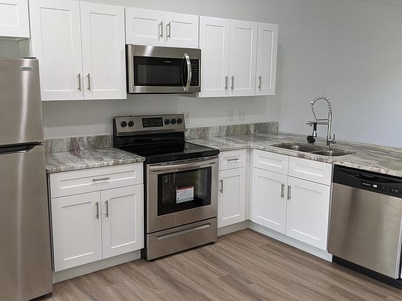 2nd image of 733 Lucaya Dr #A