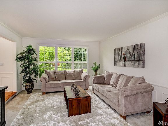 4th image of 23264 NE 15th St