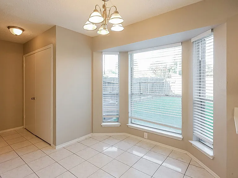 1909 Wildwood Ridge Dr — Photo 7