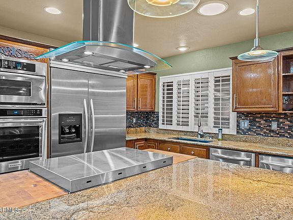 5th image of 14663 W BUTTONWOOD Drive