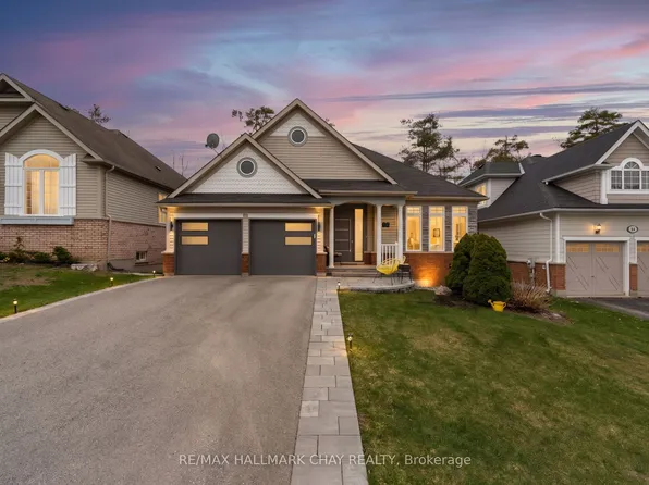 16 Oakmont Ave, Oro Medonte, ON L0L 2L0