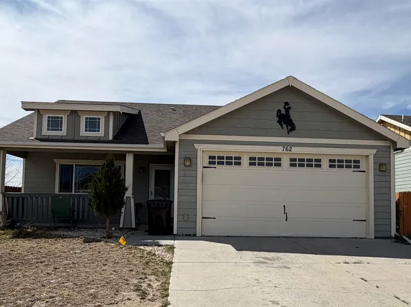 762 Whipsaw Dr, Evansville, WY 82636